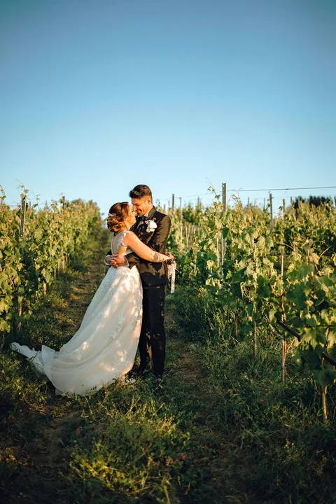Matrimonio da Favola a Borgo Saverona: Il Vostro Fotografo di Matrimoni a Cirò Marina · foto 31