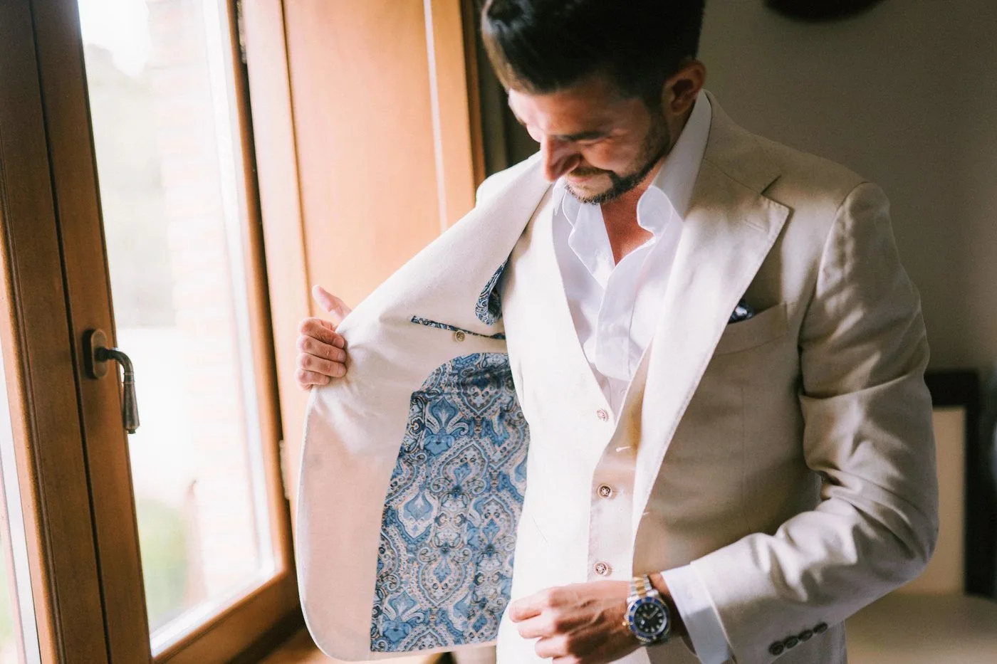 5 idee per l'abito da matrimonio dello sposo · foto 15