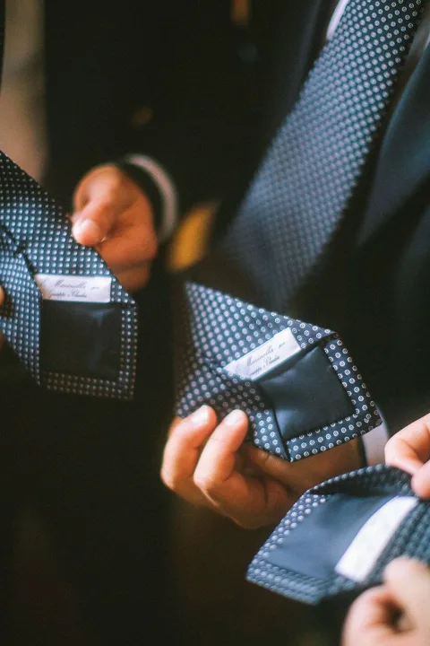 5 idee per l'abito da matrimonio dello sposo · foto 5