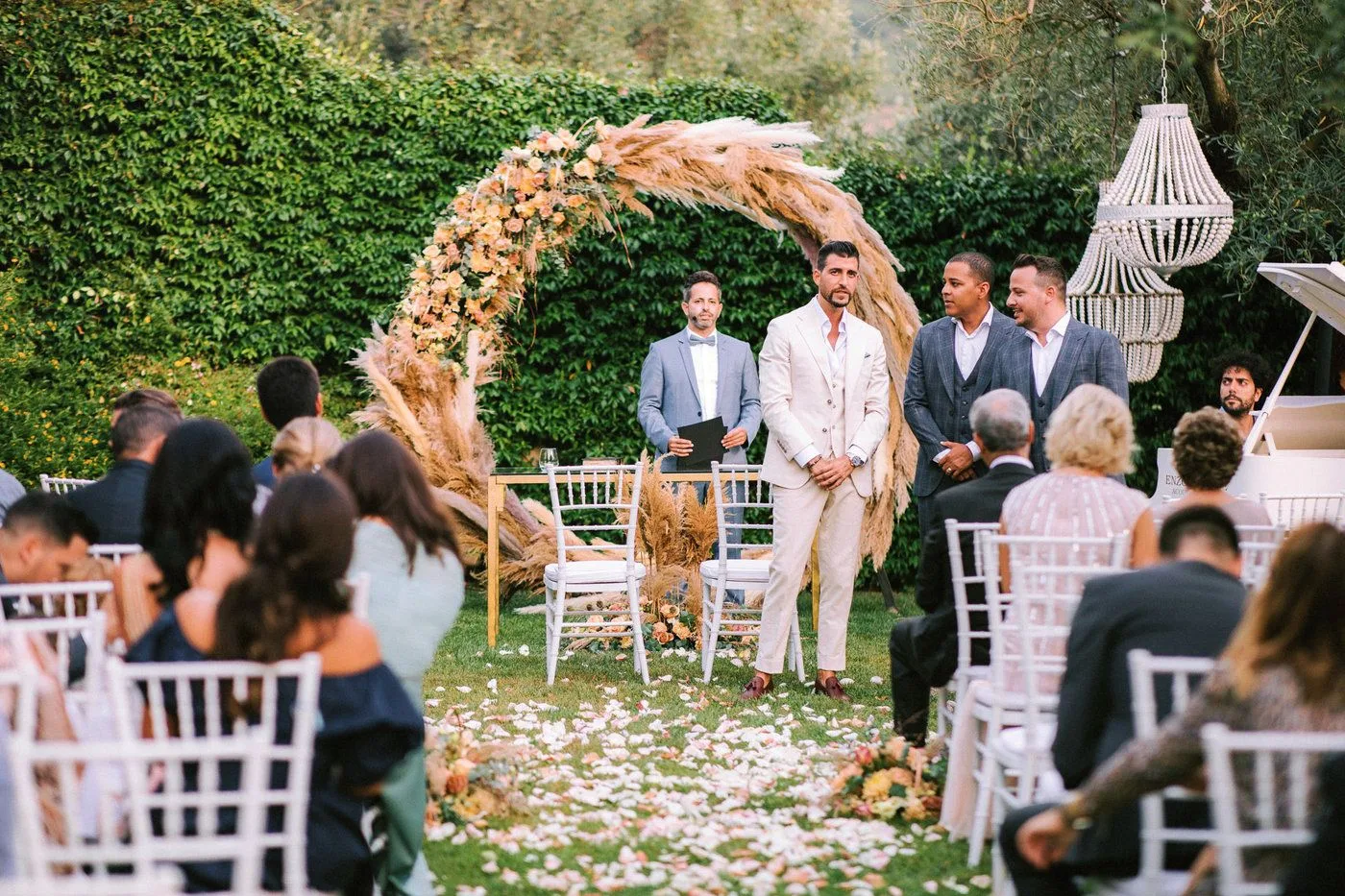 The perfect wedding day timeline — Timing guide · foto 10